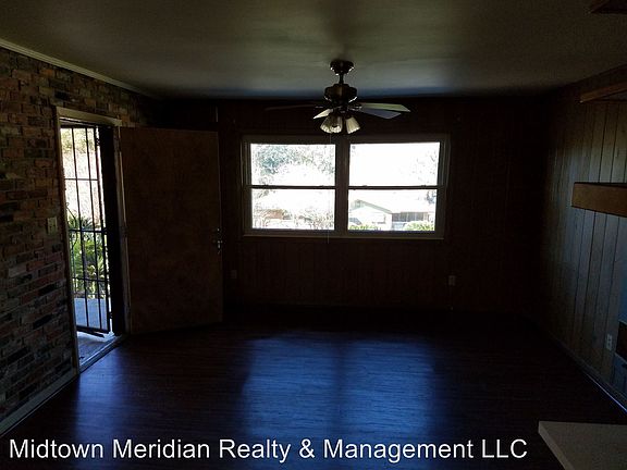5th image of 305 Broward St APT 5