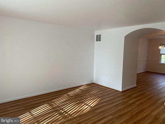 4th image of 9265 Bailey Ln