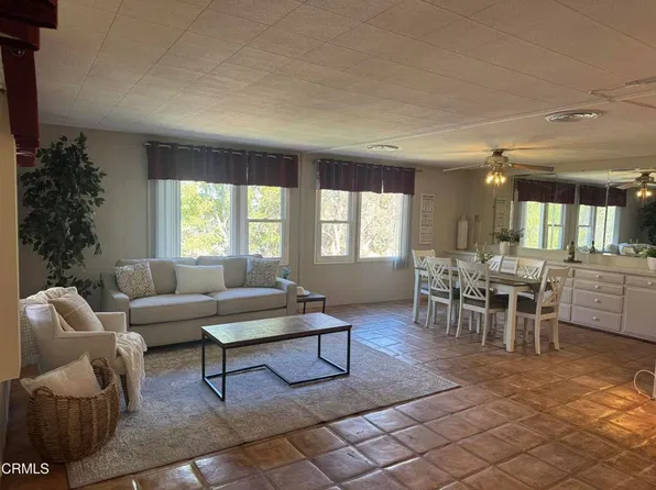 33 Pringle Ct, Newbury Park, CA 91320
