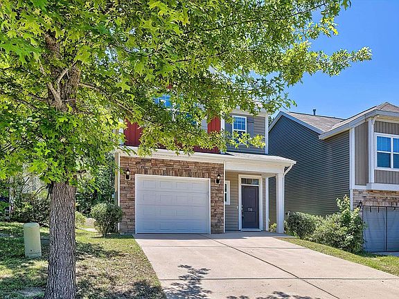 2nd image of 722 Pebblebranch Ln