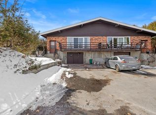 2212 Saint Laurent Blvd, Ottawa, ON K1G 1B2