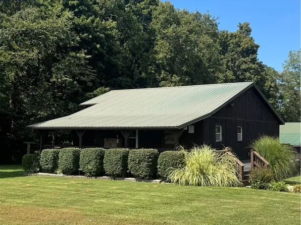 9103 W Walton Road, Campbellsburg, IN 47108