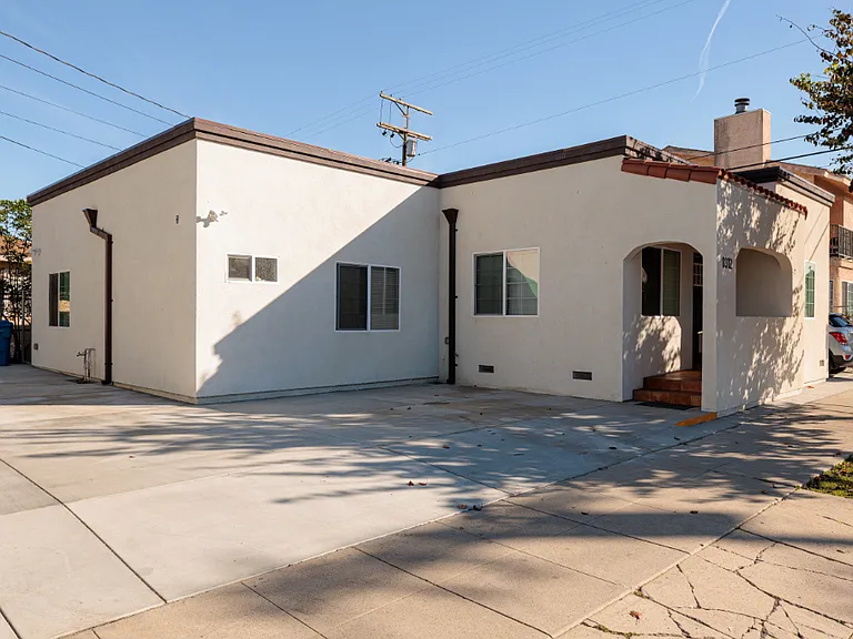 8312 S Harvard Blvd — Photo 29
