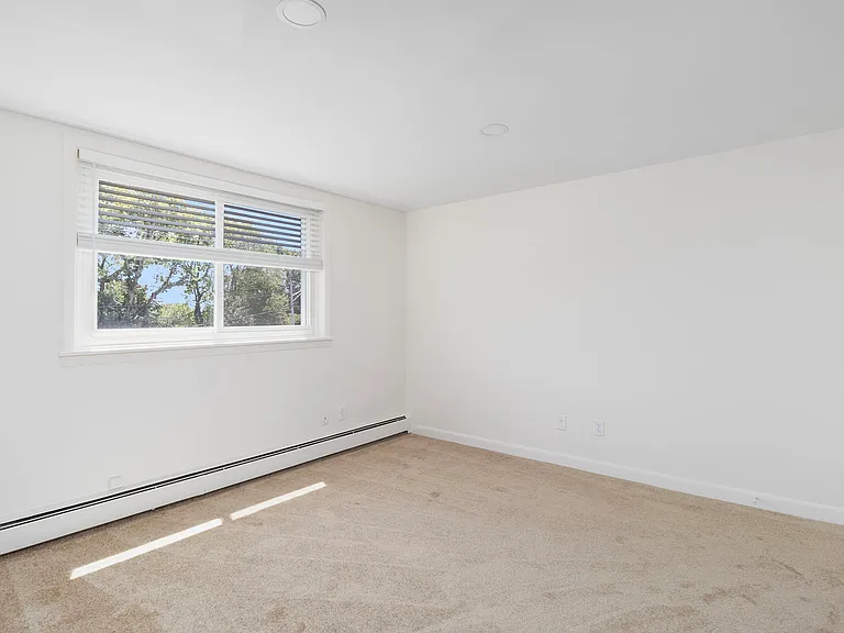Parkway Apartments — Photo 46