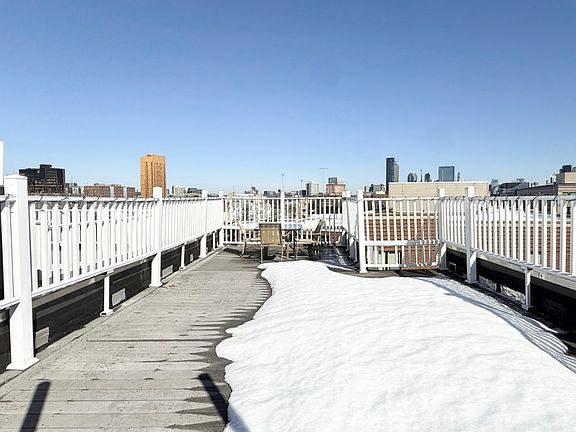 3rd image of 1 Terrace St #3
