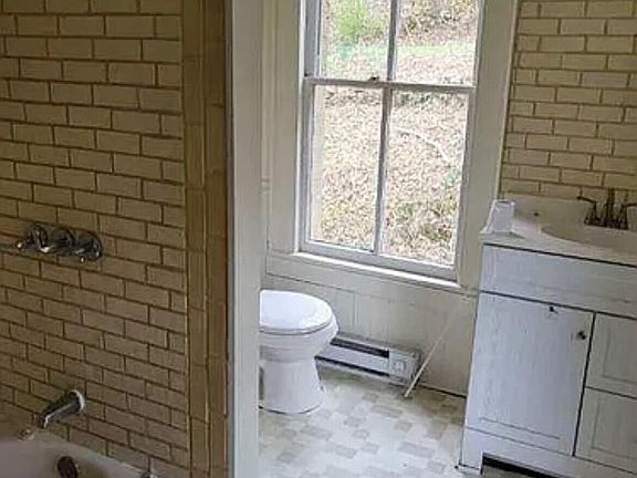 5th image of 58 Church Rd