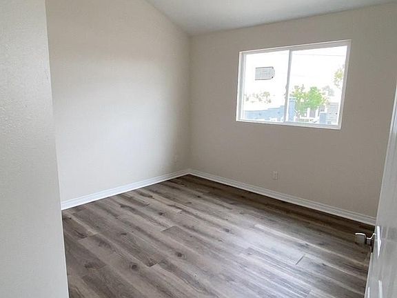 4th image of 1917 W Florence Ave #1917