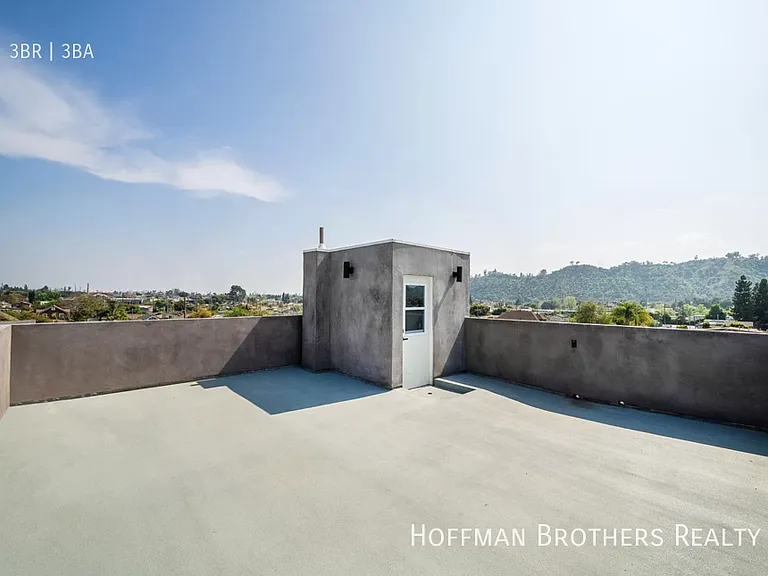 2681 Roseview Ave — Photo 19