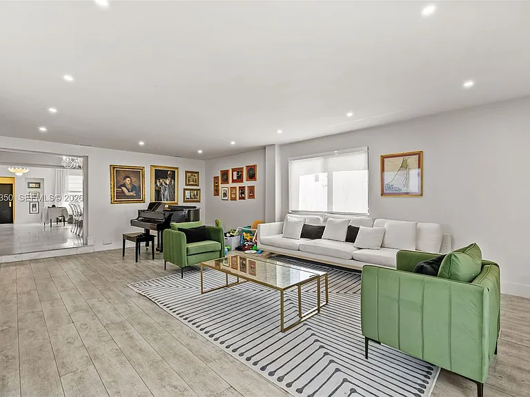 3420 Sheridan Ave — Photo 4
