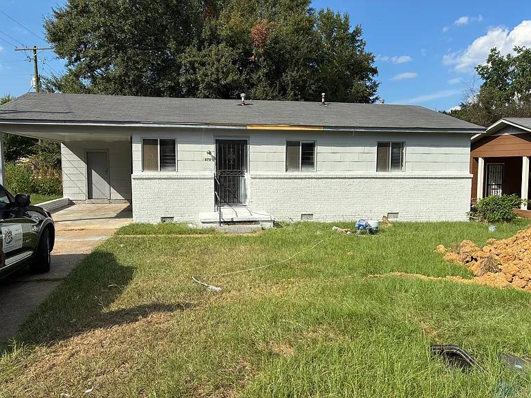 2870 Newport St — Photo 1