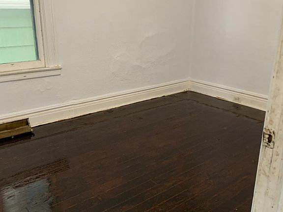 3rd image of 170 Germain St