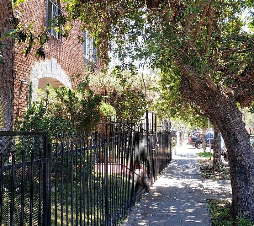 2nd image of 1162 N Kingsley Dr #2