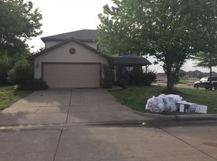 1560 Sandhurst Dr, Waxahachie, TX 75165