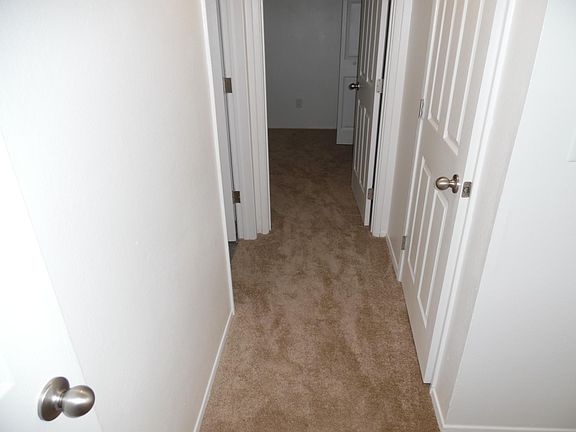 2nd image of 17464 Ambaum Blvd S