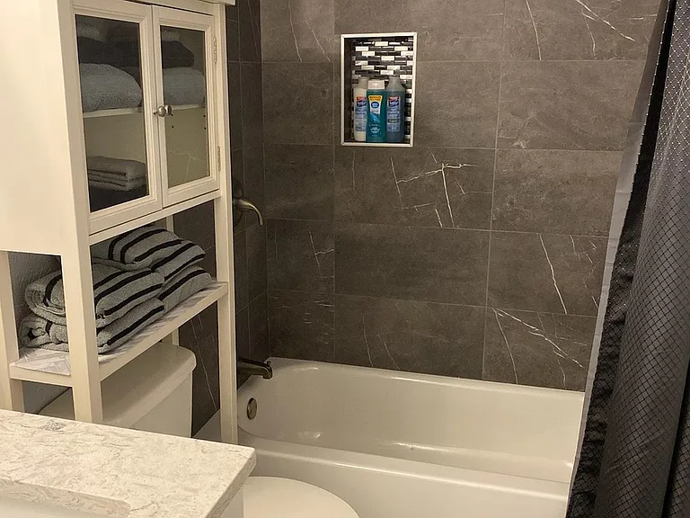 18333 Roehampton Dr #915 — Photo 3
