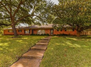 1128 Western Hills Dr, Sherman, TX 75092