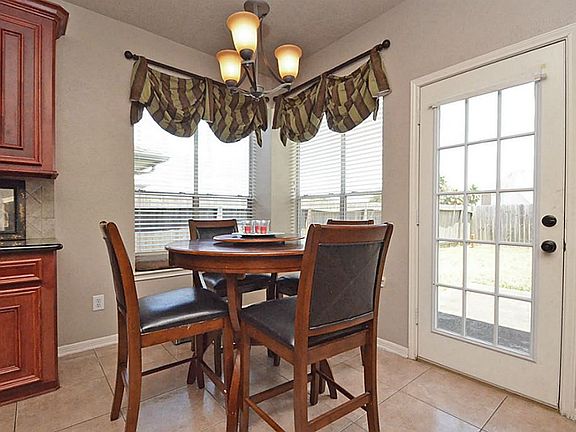 5th image of 4423 Hardwood Glen Dr