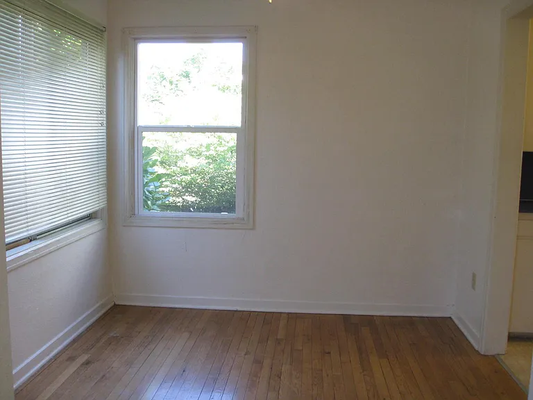 1352 NW Taylor Ave #1 — Photo 6