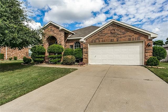 1st image of 436 Waterford Oaks Dr