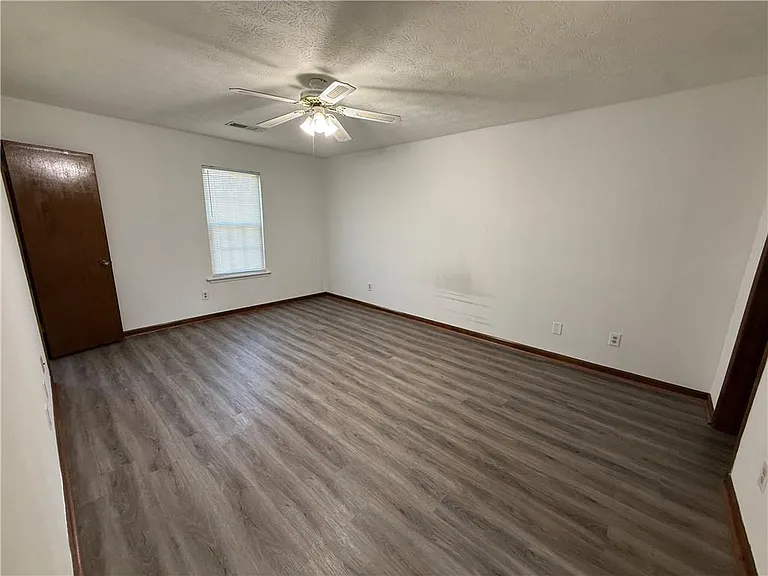 3815 Samia Ct — Photo 19