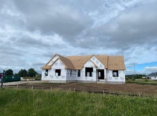 N67W28026 Maple St, Sussex, WI 53089