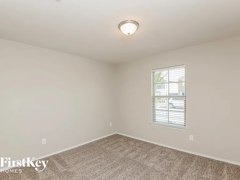 5825 Dew Plant Way — Photo 11