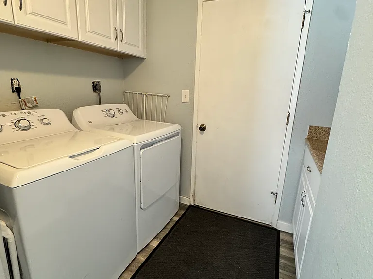Wagon Wheel Cir — Photo 6