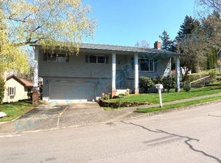 590 NE Paloma Ave, Gresham, OR 97030