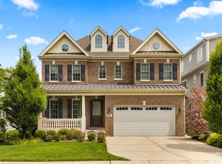 241 N Illinois St, Elmhurst, IL 60126