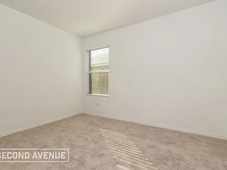 1913 Lotus St — Photo 17