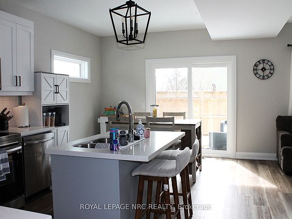 4th image of 19 Cambridge Rd E