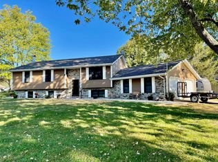 964 Weathervane Ln, Troy, IL 62294