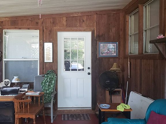 3rd image of 6945 Dudley Ave