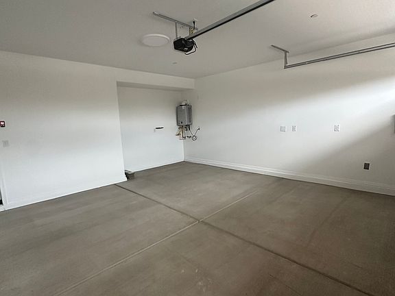 3rd image of 13330 W Eagle Feather Rd