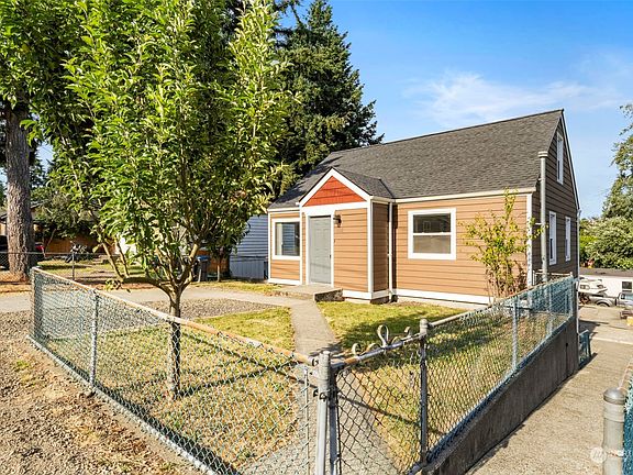 5th image of 1212 Evans Avenue W