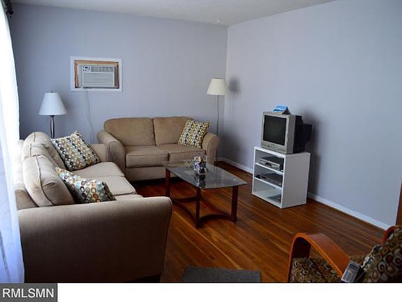 2nd image of 4334 Wentworth Ave