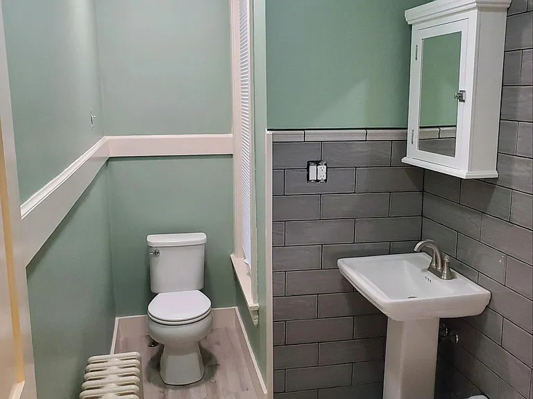 Bath Rm