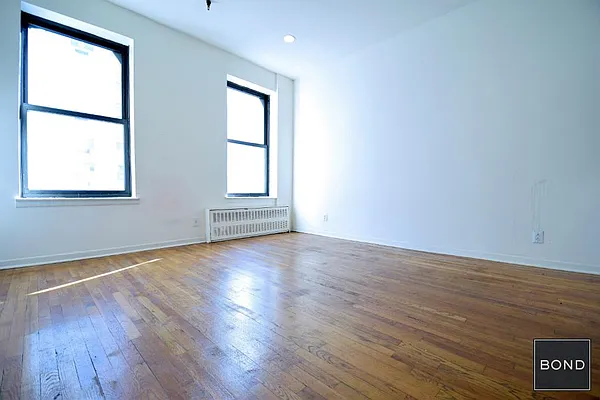 Rented by Bond New York | media 6