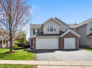 7434 Grandview Ct #20, Carpentersville, IL 60110