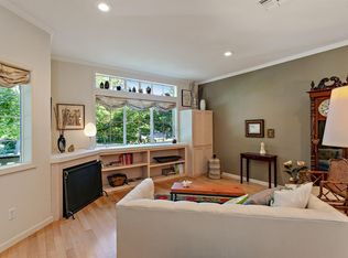 421 N Mountain Ave, Ashland, OR 97520
