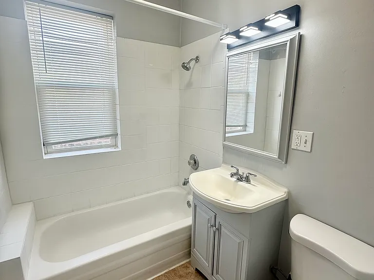 5201 W Schubert Ave #3 — Photo 3