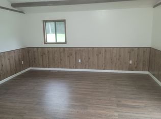 1125 Rock Creek Rd, Erwin, TN 37650