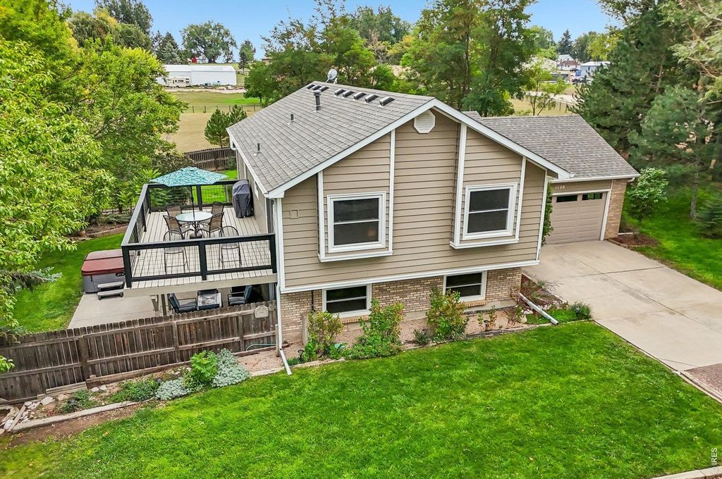 1120 Cody Dr