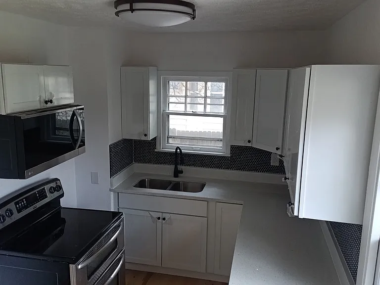 1705 N Church St — Photo 5
