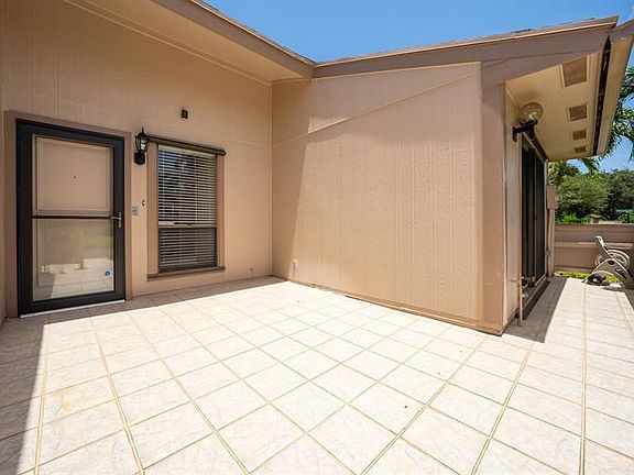 3rd image of 2 Winchmore Ln