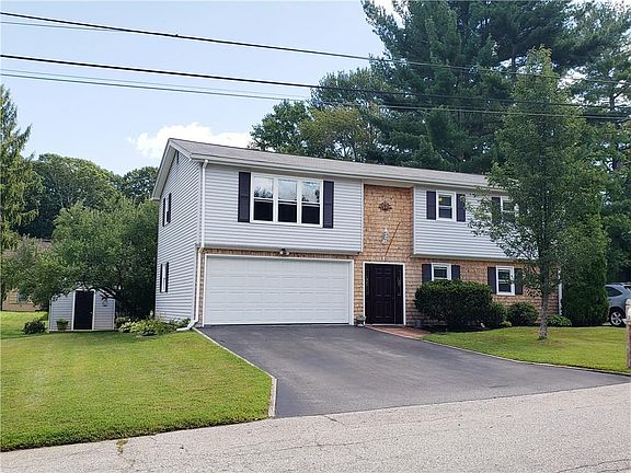 2nd image of 28 Sycamore Dr