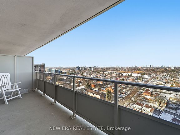 5th image of 15 Torrance Rd #1601