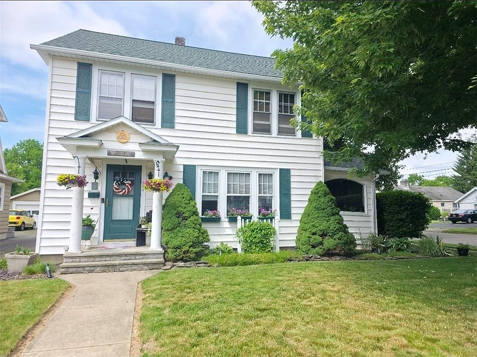 1st image of 700 Perine St
