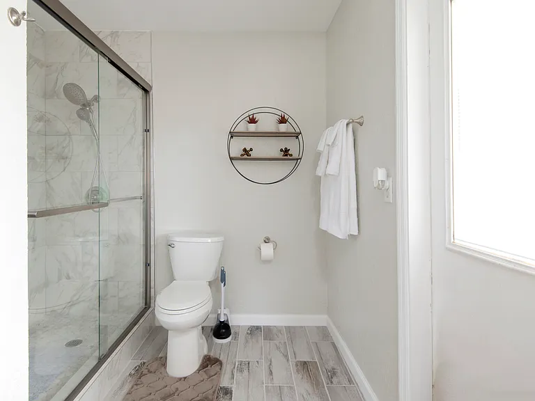 4303 Walis Pl — Photo 1