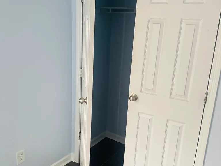 1100 Silvermoon Dr — Photo 19
